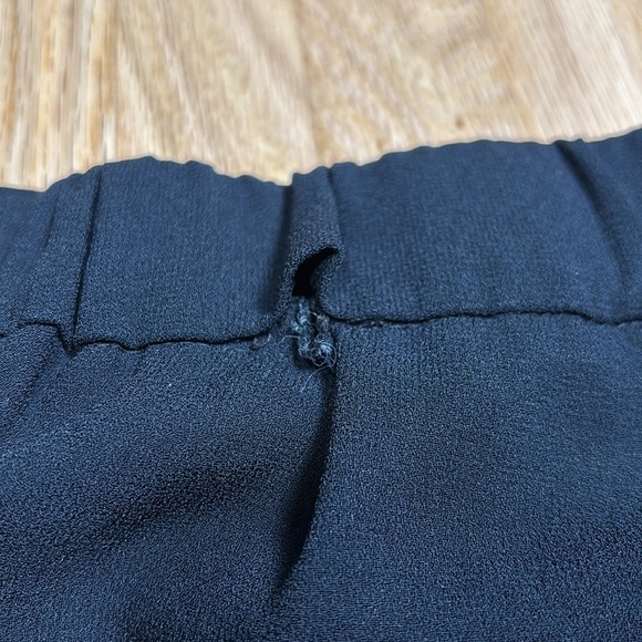 Babaton Women's Dress Pants Size 10 with Pockets - Picture 6 of 6